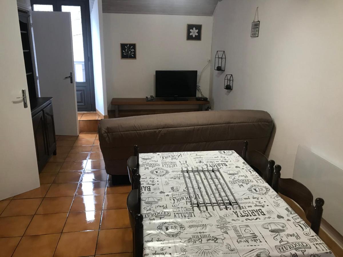 Chez Sarre Apartment Bareilles Exterior foto